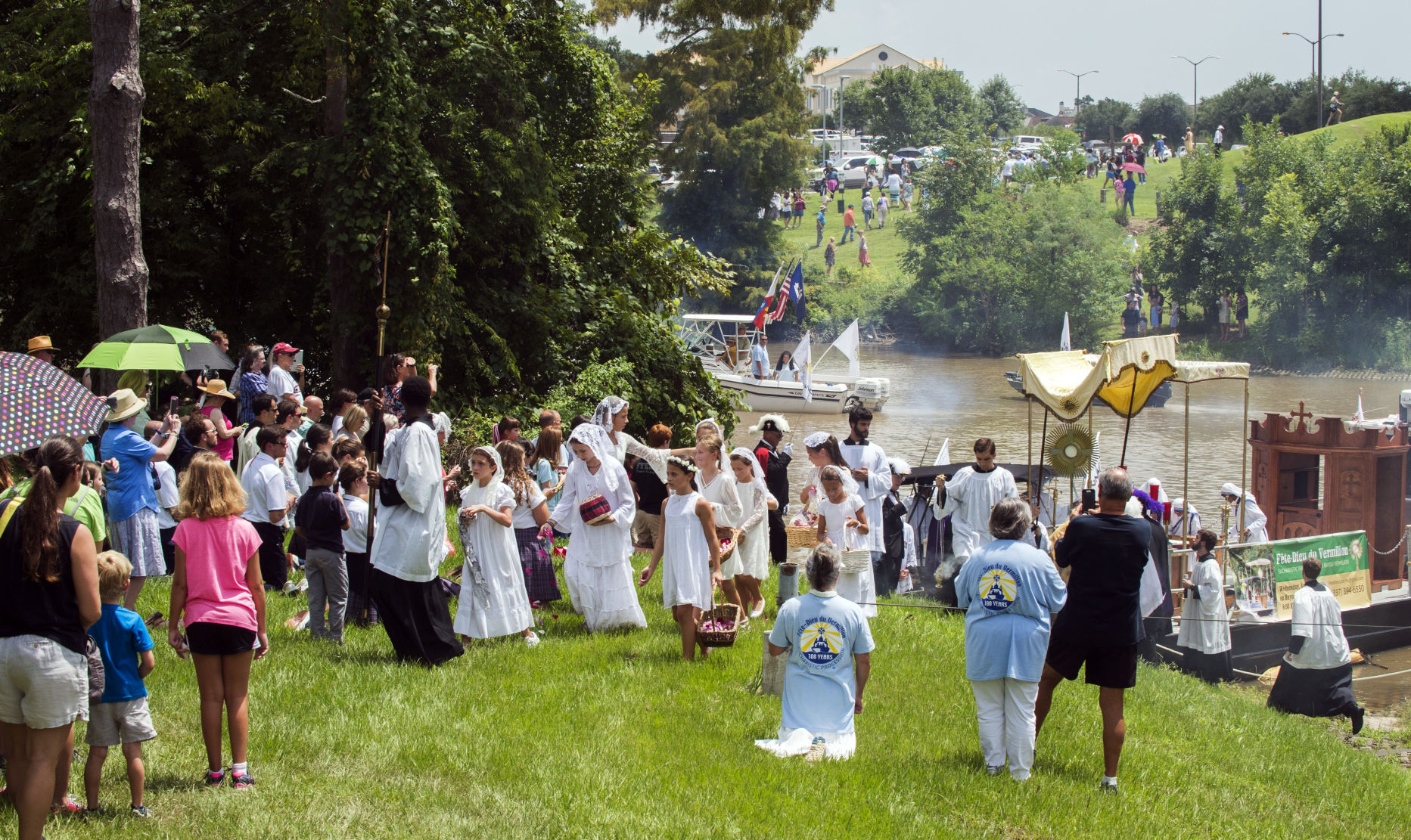 ACA.eucharisticprocession048.081618